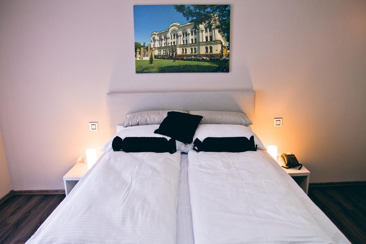 Hotel Bakarni Lonac Brčko Buitenkant foto