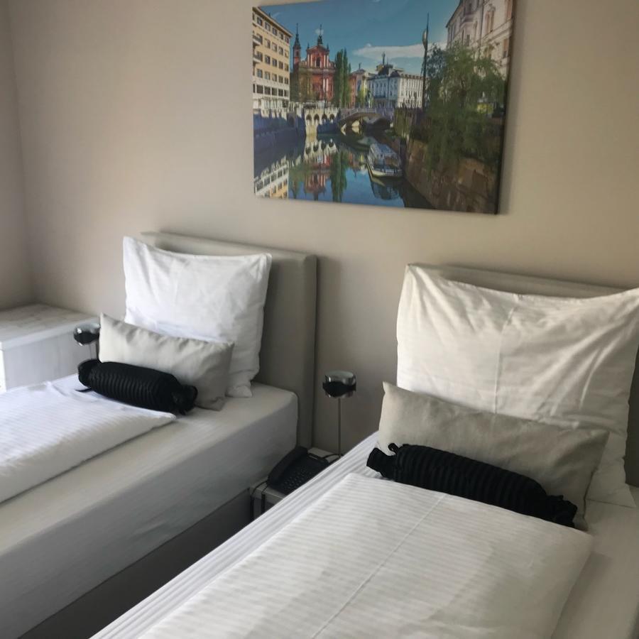 Hotel Bakarni Lonac Brčko Buitenkant foto