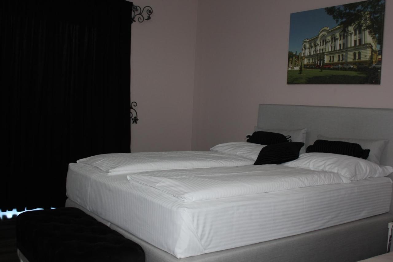 Hotel Bakarni Lonac Brčko Buitenkant foto